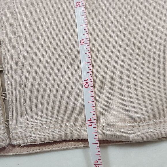 Miraclesuit Corset Size Medium - Picture 6 of 6